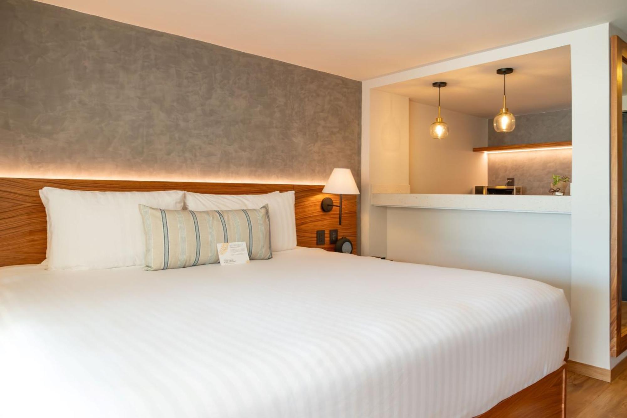 Junior Suite with Ocean View,1654253789:JPEG